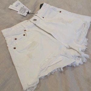 White ZARA Distressed Cut-off Shorts - Size 32 (US 0)